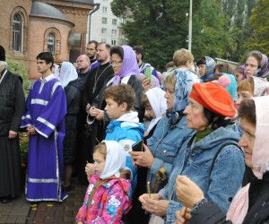 Старооскольцы молитвенно почтили память протоиерея Алексия Зорина