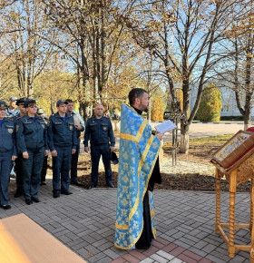 В Белгородской области прошли торжественные богослужения в честь Иконы Божией Матери «Неопалимая Купина»
