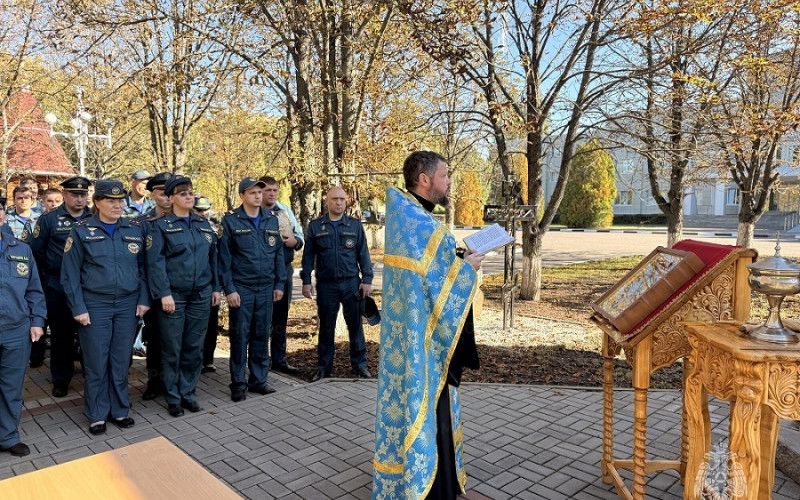 В Белгородской области прошли торжественные богослужения в честь Иконы Божией Матери «Неопалимая Купина»