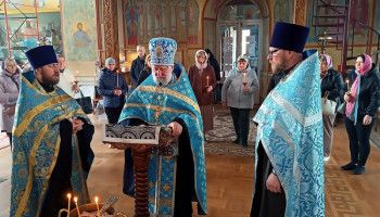 В Успенском храме Нового Оскола отслужен молебен для семей участников СВО