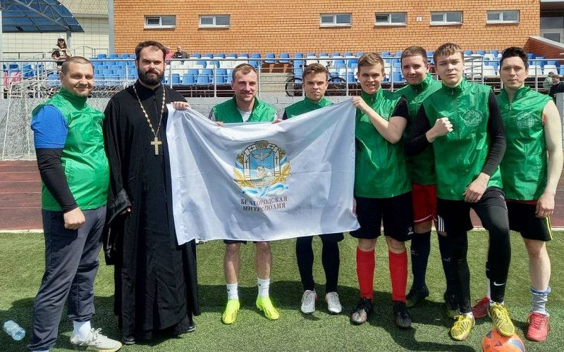 Команда молодежного отдела приняла участие в футбольном турнире