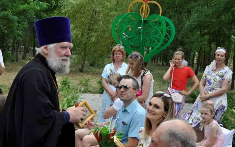 В Новом Осколе прошли мероприятия ко Дню семьи, любви и верности