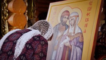 Путешествие любви. Икона святых Петра и Февронии объединила сельские приходы