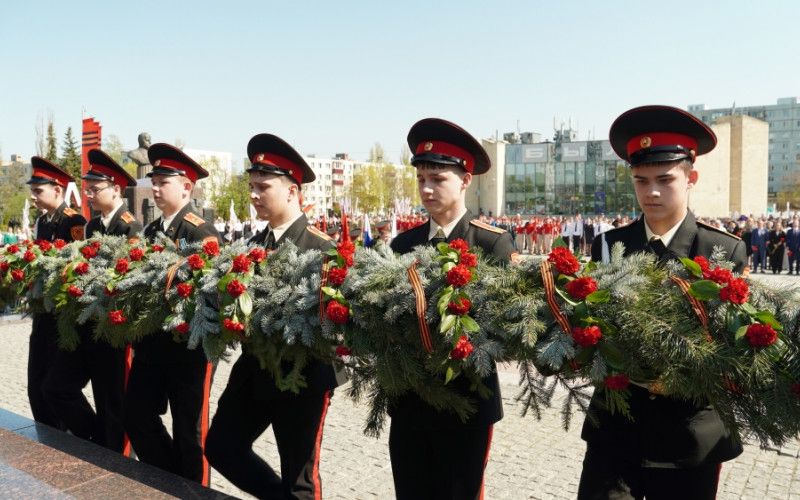 В день 15-летия присвоения Старому Осколу почётного звания «Город воинской славы» состоялась торжественная церемония возложения цветов
