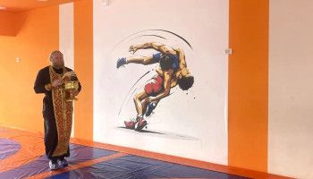 Два спортивных зала освящены в Старом Осколе