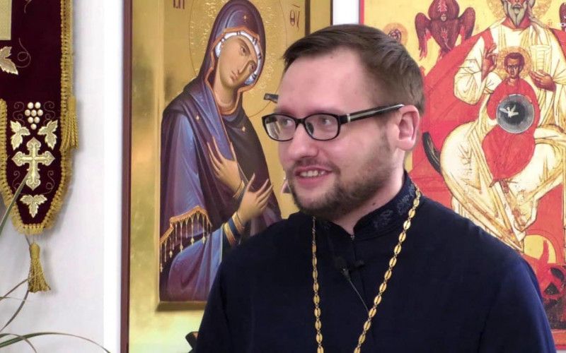 Почему считается грехом посещение театра и кино?