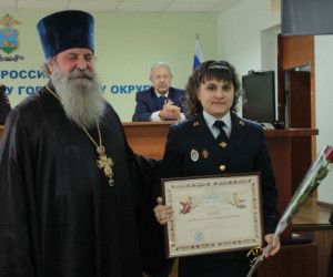 Сотрудники новооскольского ОМВД удостоены епархиальных наград