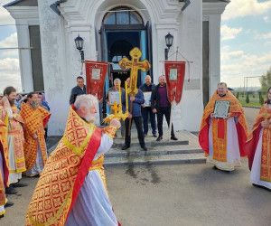 Духовенство благочиния Новооскольского округа совершило соборное служение во Введенском храме с. Ольховатка