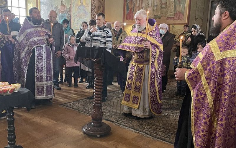 Во всех храмах Новооскольского городского округа почтили память жертв трагедии в Красногорске