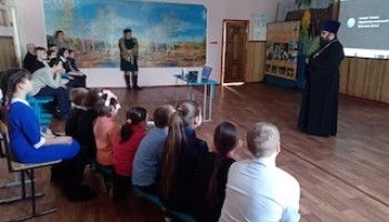 В новооскольском селе Тростенец прошел праздник, приуроченный ко Дню православной молодежи