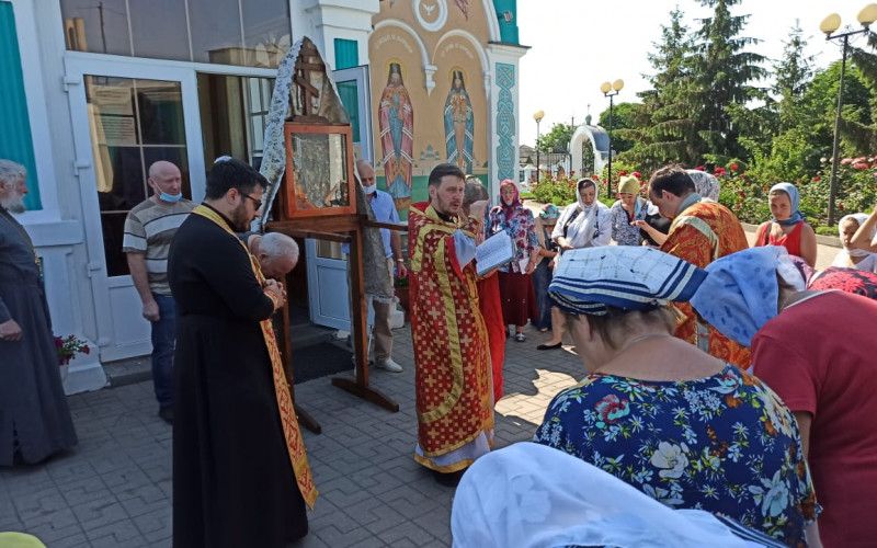 Прихожане Успенского собора отметили престольный праздник
