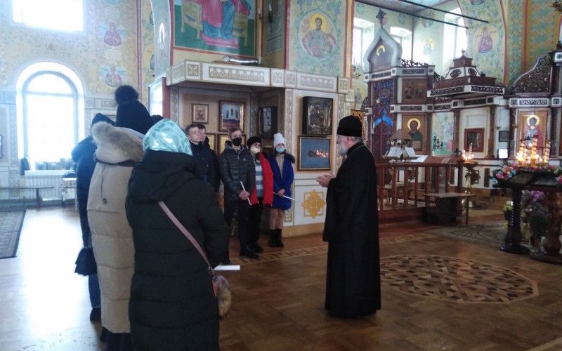 Новооскольским волонтерам рассказали о святителе Николае