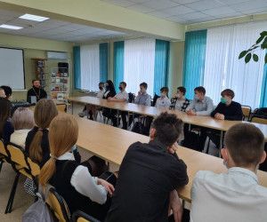 В Новом Осколе прошла встреча учеников школы №1 со священником
