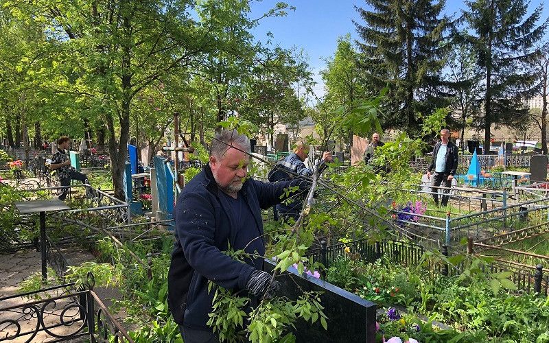 Акция "Никто не забыт" прошла на городском кладбище