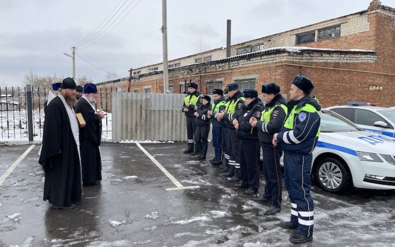 Лития в память о жертвах ДТП совершена на территории Новооскольского УГИБДД