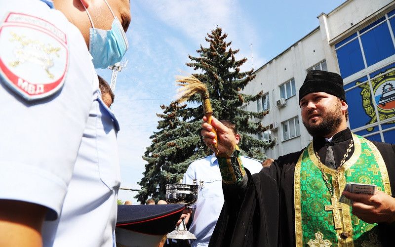 Сводный отряд белгородской полиции торжественно проводили на Северный Кавказ
