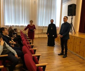 «Кто хранит уста свои, тот бережёт душу свою». В Бехтеевской СОШ прошла встреча со священнослужителем
