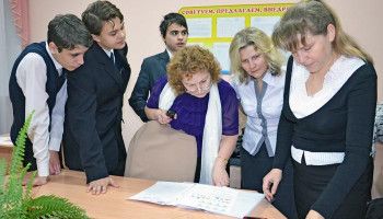 Алена Геннадиевна Крылова: «Работать педагогом – значит жертвовать собой каждый день»