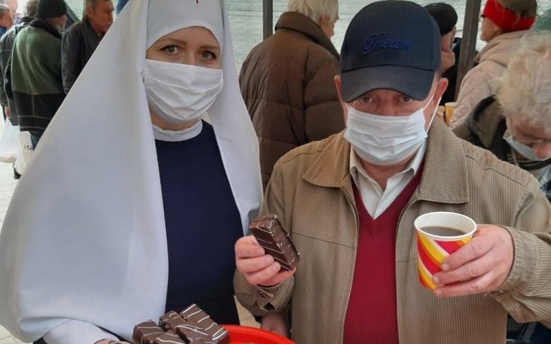 Актив «Православные добровольцы» организовал «Фестиваль кофе для бездомных»
