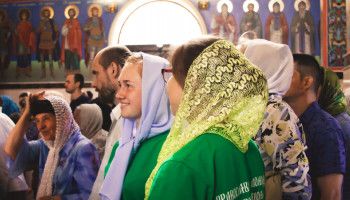"Мне это не надо, дай поспать" Почему трудно привести подростка в храм?