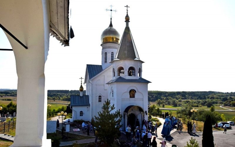 Монастырь: в поисках себя