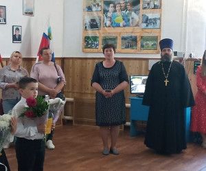 Последний звонок прозвенел в селе Солонец-Поляна