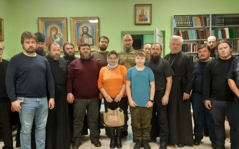 Занятия по тактической медицине провели для священников Шебекинского благочиния