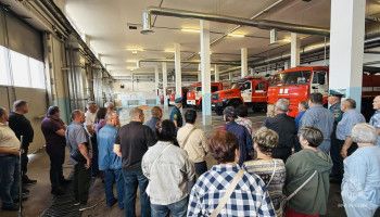 В преддверии Дня памяти и скорби ветераны пожарной охраны посетили Старооскольский округ