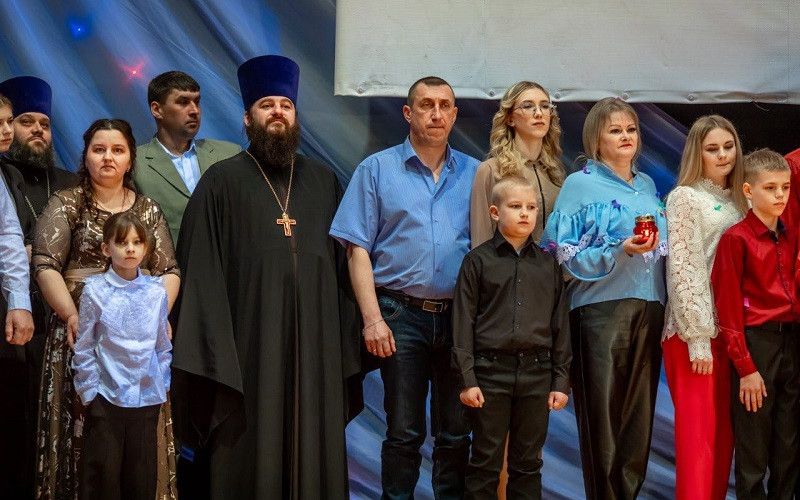Священнослужители Новооскольского благочиния приняли участие в открытии Года семьи