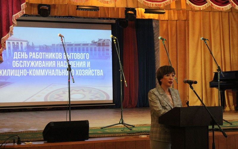 В Новом Осколе состоялось торжественное мероприятие, посвящённое дню работника ЖКХ