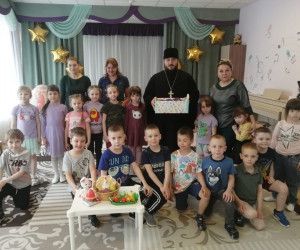 Дети из Нового Оскола приняли участие в акции "Пасхальный подарок солдату"