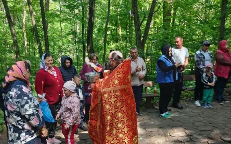 На источнике святого великомученика Георгия Победоносца был отслужен водосвятный молебен