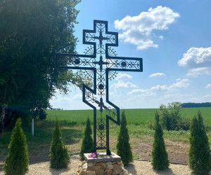 На въезде в село Мелихово освящён новый поклонный Крест
