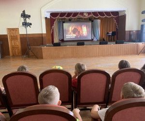 Юные посетители Дома Дерябина продолжают путешествовать по святым местам Белогорья