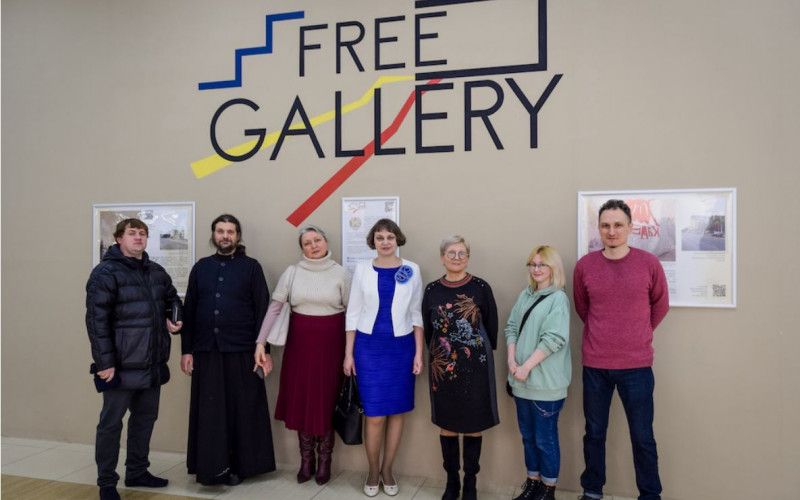В рамках проекта Free Gallery открылась выставка о забытых храмах Старого Оскола