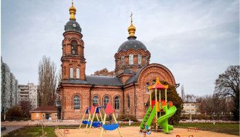 На территории Александро-Невского кафедрального собора установят детскую игровую площадку