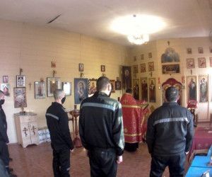 Священнослужители митрополии продолжают окормлять учреждения УФСИН России по Белгородской области