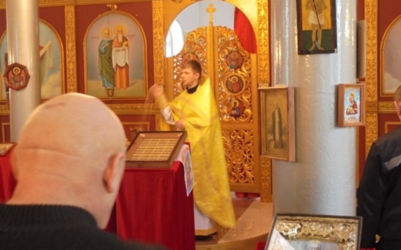 Священнослужители митрополии продолжают окормлять учреждения УФСИН России по Белгородской области