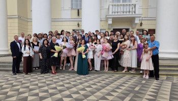На пороге взрослой жизни: в Шебекинском округе прошли выпускные вечера
