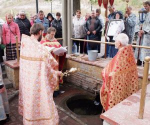 Крестный ход к «Ясному Колодцу»