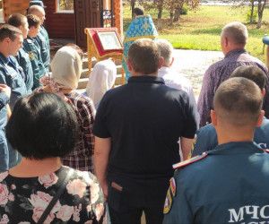 Белгородские спасатели отметили день памяти Небесной Покровительницы ведомства