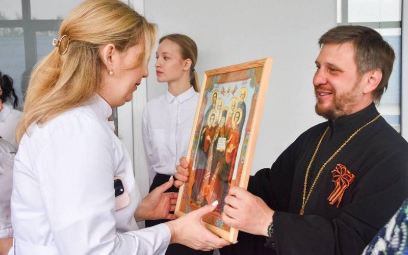 В Новом Осколе чествовали медицинских сестер