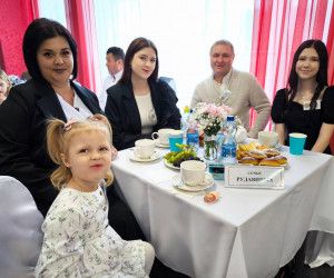 Семь новооскольских женщин удостоены Почётного знака «Материнская слава»