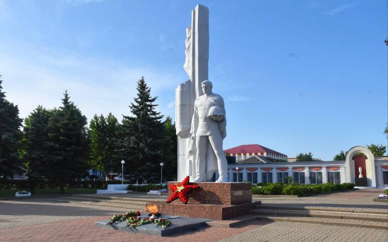 В годовщину Прохоровского танкового сражения в Новом Осколе почтили память погибших в годы Великой Отечественной войны