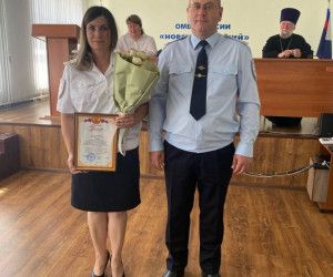 Новооскольских сотрудников ГИБДД поздравили с профессиональным праздником